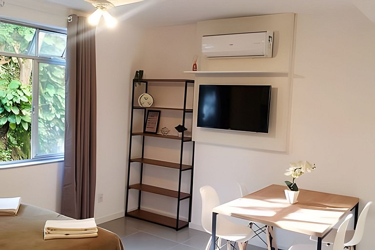 Lindo Studio em Copacabana, Prox. Da Praia e Metro