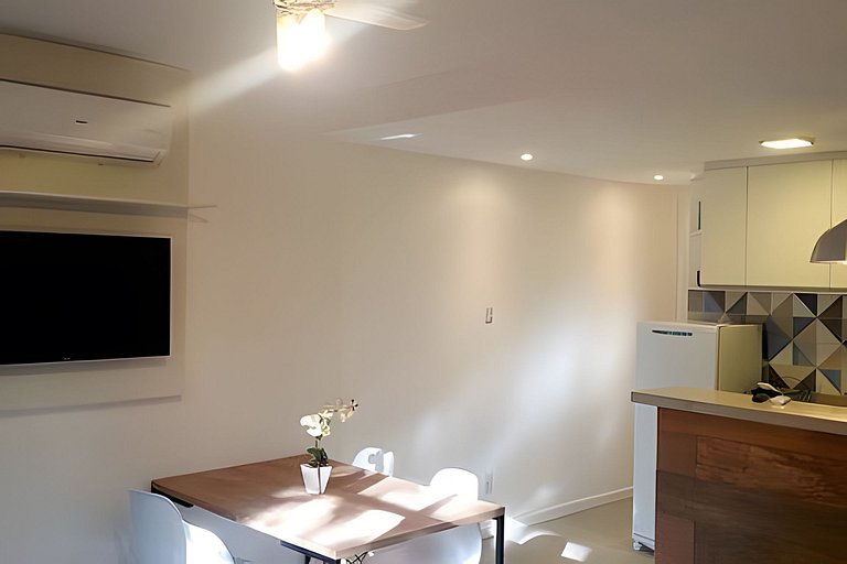 Lindo Studio em Copacabana, Prox. Da Praia e Metro