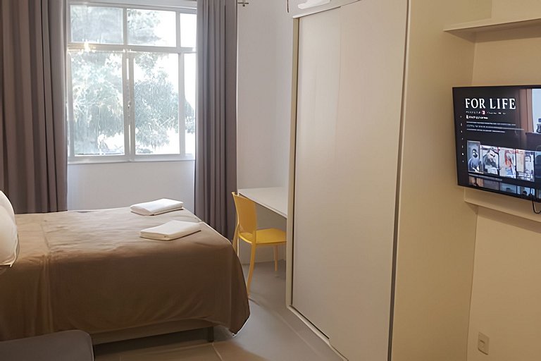Studio em Copacabana Menos de 100 metros da Praia