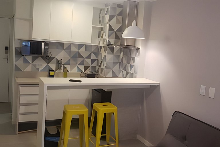 Studio em Copacabana Menos de 100 metros da Praia