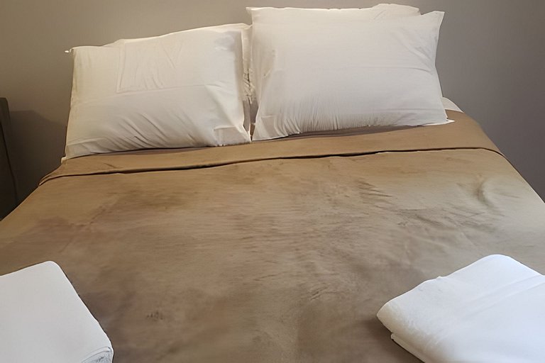 Studio em Copacabana Menos de 100 metros da Praia