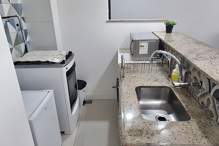 Studio Próximo do Metro e Praia