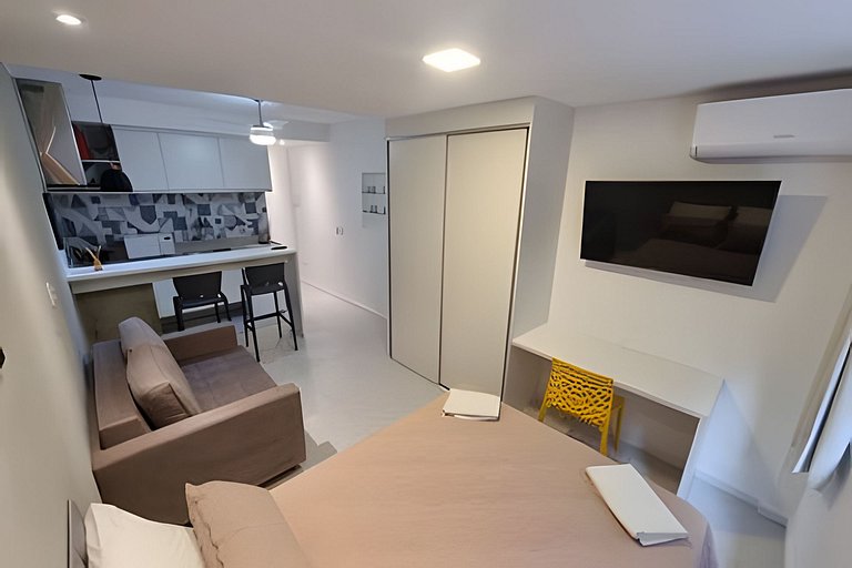 Adorável Studio | Praia e Metro