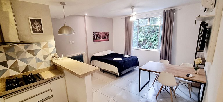 Lindo Studio em Copacabana, Prox. Da Praia e Metro