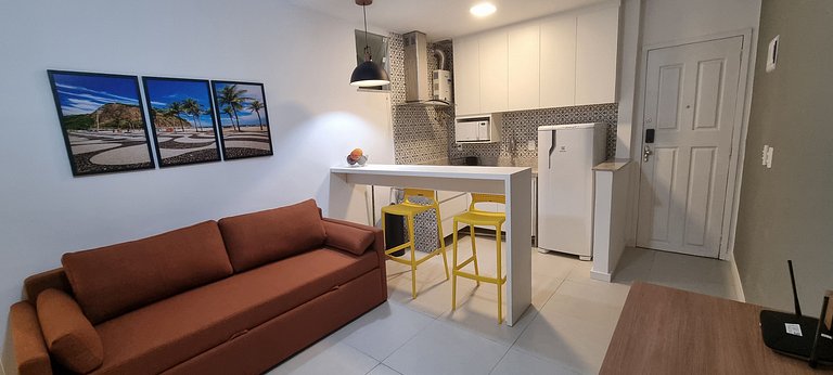 Studio moderno perto da praia e do metrô