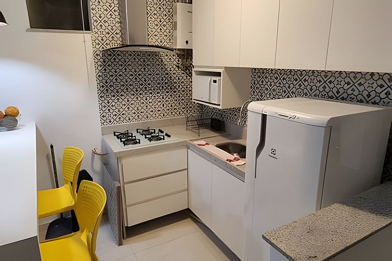 Studio moderno perto da praia e do metrô