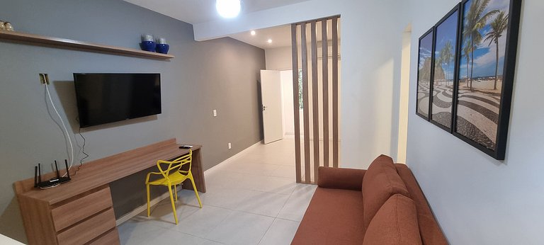 Studio moderno perto da praia e do metrô