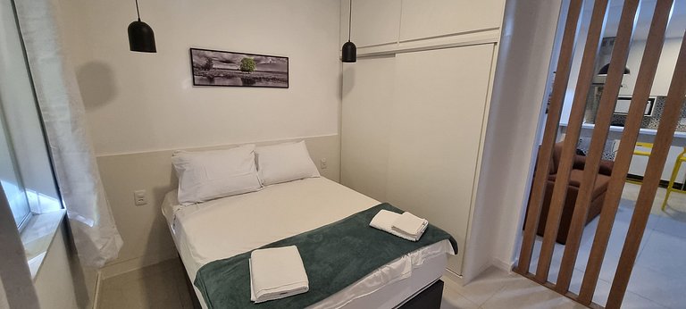 Studio moderno perto da praia e do metrô