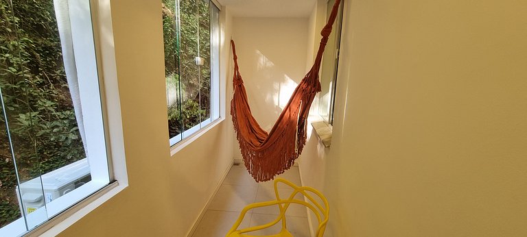 Studio moderno perto da praia e do metrô