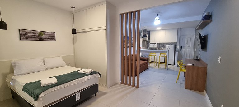 Studio moderno perto da praia e do metrô