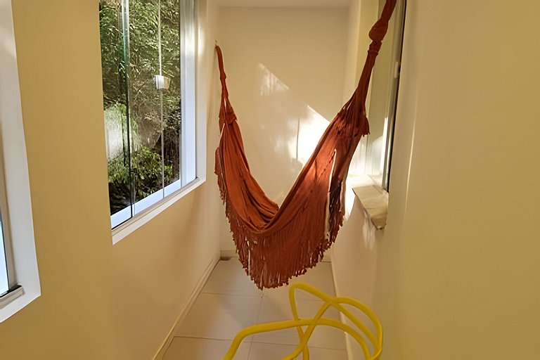 Studio moderno perto da praia e do metrô