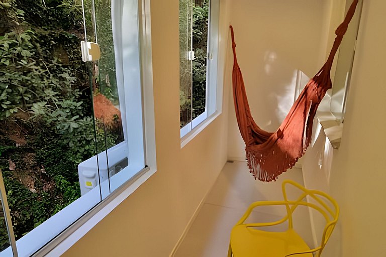 Studio moderno perto da praia e do metrô