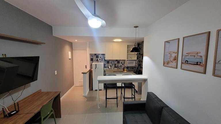 Apartamento Recém Reformado | Praia | Metro