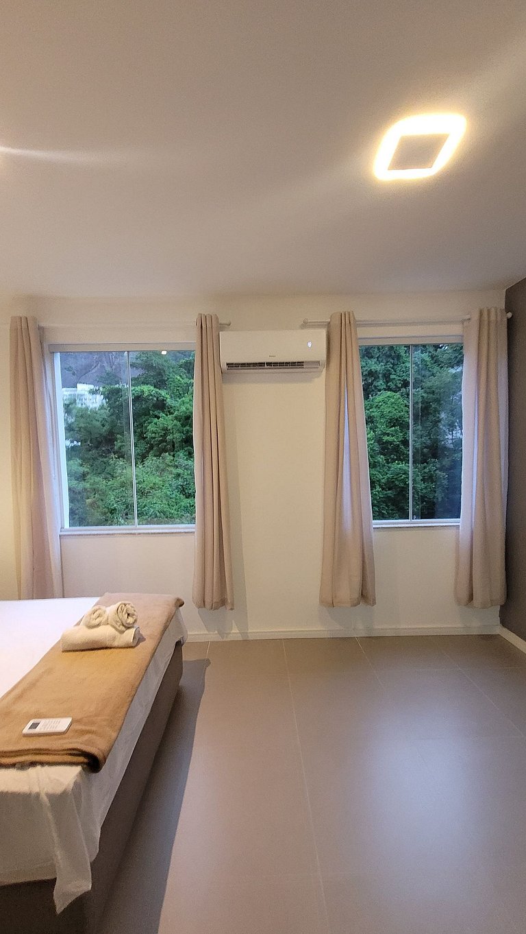 Apartamento Recém Reformado | Praia | Metro