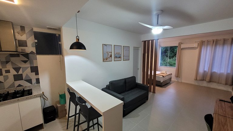 Apartamento Recém Reformado | Praia | Metro