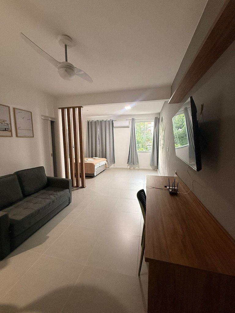 Apartamento Recém Reformado | Praia | Metro