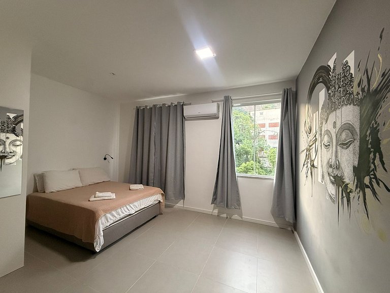 Apartamento Recém Reformado | Praia | Metro