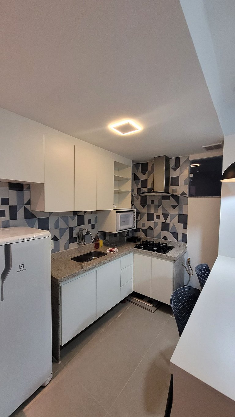 Apartamento Recém Reformado | Praia | Metro