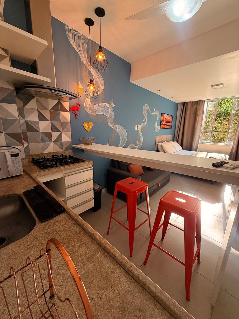 Studio em Copacabana próximo do metrô e da praia